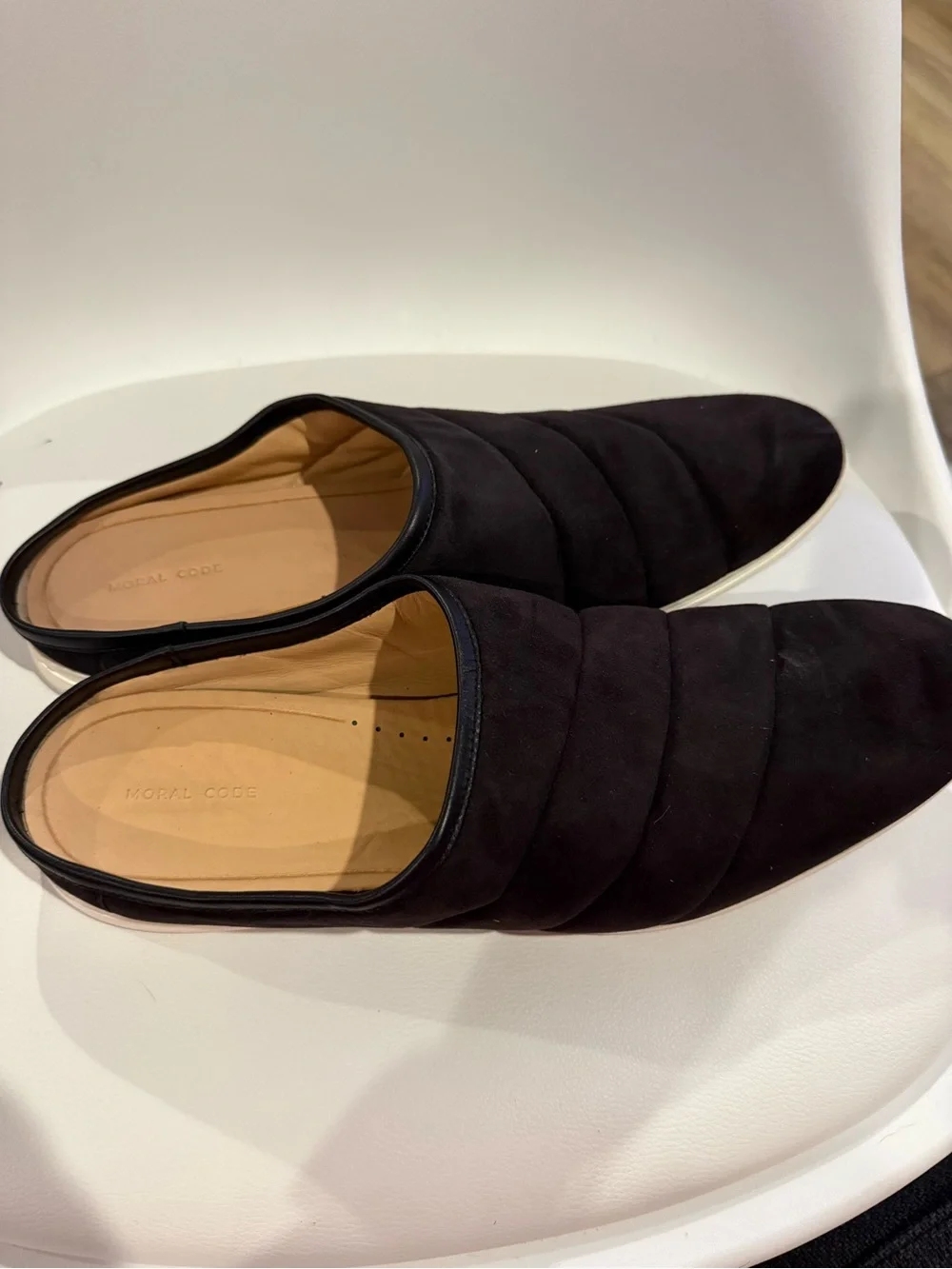 ☀️🌊 Moral Code Penna Men’s Black Quilted Slip-On Flats NWOT